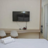 Отель Fully Furnished With Comfortable Design Studio At Menteng Park Apartment, фото 6