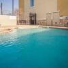 Отель Comfort Suites West Dallas - Cockrell Hill, фото 15