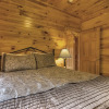 Отель Blackberry Lodge 402 - Four Bedroom Cabin, фото 27