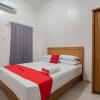 Отель RedDoorz Syariah Plus @ Perintis Guesthouse Tasikmalaya, фото 1