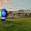 Отель Holiday Inn Express & Suites Raleigh Airport - Brier Creek, фото 1