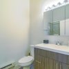 Отель McCormick place luxury Penthouse Duplex with personal rooftop with optional parking for 8 guests, фото 10