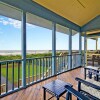 Отель New Listing! the Nut House W/ Oceanfront Porch Home, фото 16