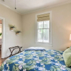 Отель Charming Galveston Cottage - 1 Mi to Beach!, фото 3