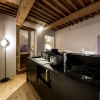 Отель La Suite Miroirs - 46sq m flat in the heart of Vieux Lyon, фото 9