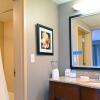 Отель Hampton Inn Suites Smithfield, фото 5