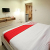 Отель OYO 817 Mesari Beach Inn, фото 6