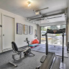 Отель Lovely Vancouver Retreat w/ Home Gym!, фото 12