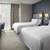 Отель Hampton Inn & Suites Teaneck Glenpointe, фото 21