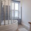 Отель Connaught House - 2 Bedroom Apartment - Tenby, фото 16