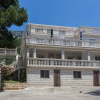 Отель Apartments Villa Dingac - Borak в Потомье