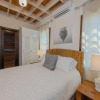 Отель Athena's Mahogany House by the Bay 4 Bedroom/2 Bathroom, фото 3