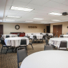 Отель Comfort Suites Fairview Heights, фото 28