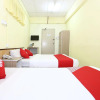 Отель Super OYO 89651 Harmoni Hotel, фото 8