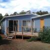 Отель Bruny Island Beachside Accommodation в Вест-Гобарте