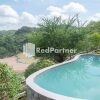 Отель Baron Hill Resort Gunung Kidul RedPartner, фото 18
