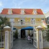 Отель Academy Hotel Curacao в Виллемстаде