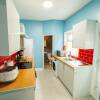 Отель Sleeps 6 in Maidstone Central 2BR + Sofa, фото 24