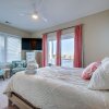 Отель Lakefront Carolina Beach Townhome w/ 3 Balconies!, фото 18