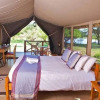 Отель Voyager Ziwani Tented Camp, фото 9