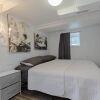 Отель Cozy 1 BDR in Heart of Logan Square & Near Train, фото 8
