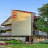 Отель Red Roof Inn PLUS+ Washington DC - Oxon Hill в Оксонн-хилле