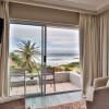 Отель Hermanus Beachfront Lodge, фото 27