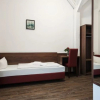 Отель Queen S Garden Hotel, фото 4