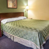 Отель Rodeway Inn & Suites, фото 14
