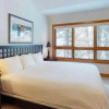 Отель Cascade Village 3 Bedroom Condo With Pool, Hot Tubs, and On-demand Shuttle to Vail Village, фото 5