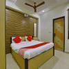 Отель OYO 12908 Shiva's Royal, фото 18