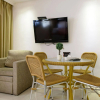 Отель Royalty Suites, фото 1