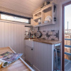 Отель Bo Peep Shepherds Hut Thorpeness Air Manage Suffolk, фото 9