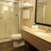 Отель Holiday Inn Express And Suites - Vernon, an IHG Hotel, фото 8