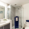 Отель Fully furnished 3 Bedroom Apartment on Poinsettia Place 3 Apts by RedAwning, фото 3