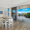 Отель GEORGE8- The Ultimate Family Beach House, фото 11