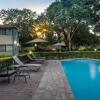 Отель Fallsway Apartments Louden Court, фото 8