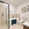 Отель StayAU Stylish 4BR Home Ringwood, фото 21