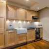 Отель Delightful 2 Bed Garden Flat in Earl's Court, фото 8
