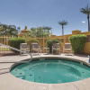 Отель La Quinta Inn And Suites Phoenix Mesa West, фото 17