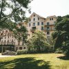 Отель Terres de France - Appart Hotel Le Splendid в Альваре