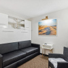 Отель Cape Suites Room 7 - Free Parking! 2 Bedroom Hotel Room by RedAwning, фото 12