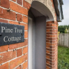 Отель Pine Tree Cottage, Easton, фото 1