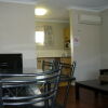 Отель Albany Apartments, фото 11