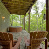 Отель Red Wolf - 2 Br Cabin, фото 11