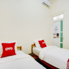 Отель OYO 90173 Innapp Tenggilis Family Residence, фото 6