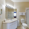 Отель Gary's Windsor Hill's Condo, фото 9