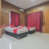 Отель RedDoorz Plus @ Megamendung Puncak Bogor 2, фото 23