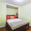Отель Colourful 2-bedroom Apartment, фото 4