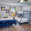 Отель Charming 3BR 1BA Close to Vibrant Downtown, фото 7